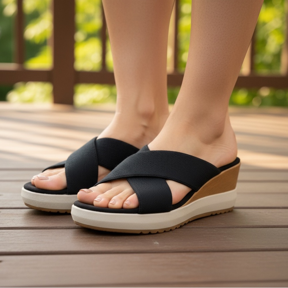 Vaneli Black and Tan Wedge Sandals size 7